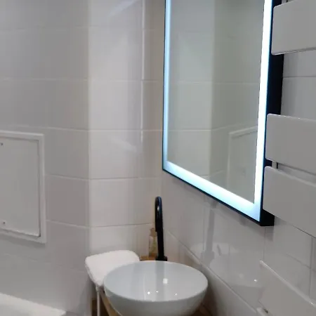 Paris Expo Suite: 4-star With & Parking Near Porte De Versailles Apartment Issy-les-Moulineaux