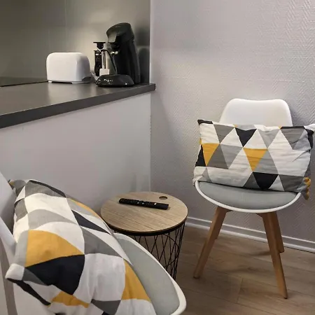 Paris Expo Suite: 4-star With & Parking Near Porte De Versailles